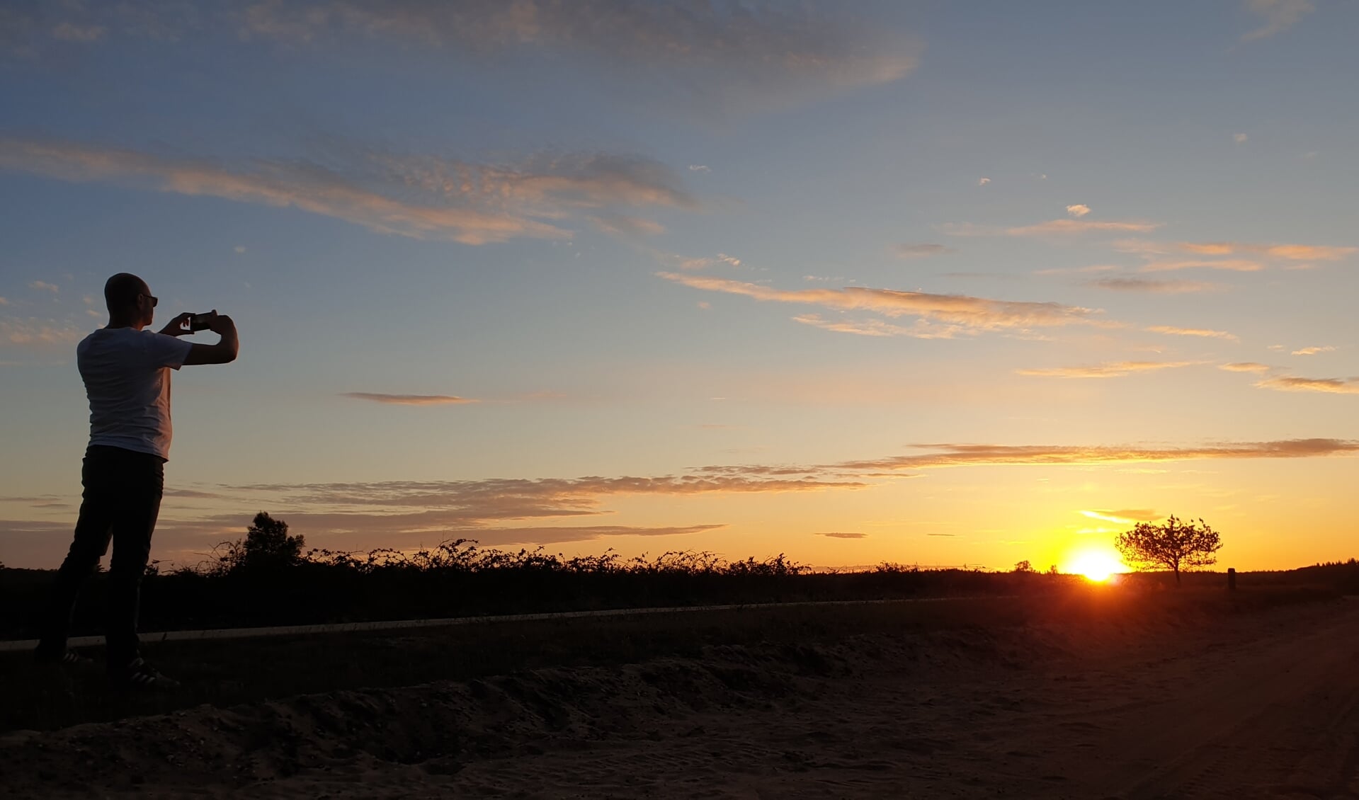 Zonsondergang, Ede, hei