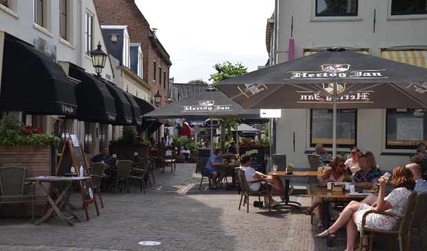 <p>Terrassen in de Maleborduurstraat</p>