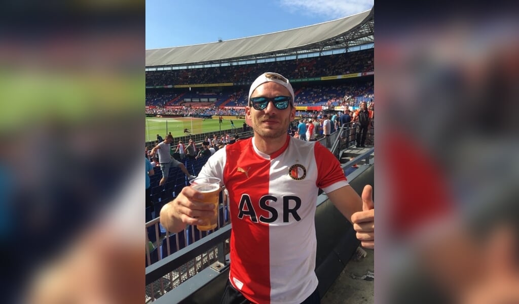Dirk van Meerveld in stadion De Kuip. ,,Het lawaai en de muziek bij de opkomst van Feyenoord is het mooiste.''
