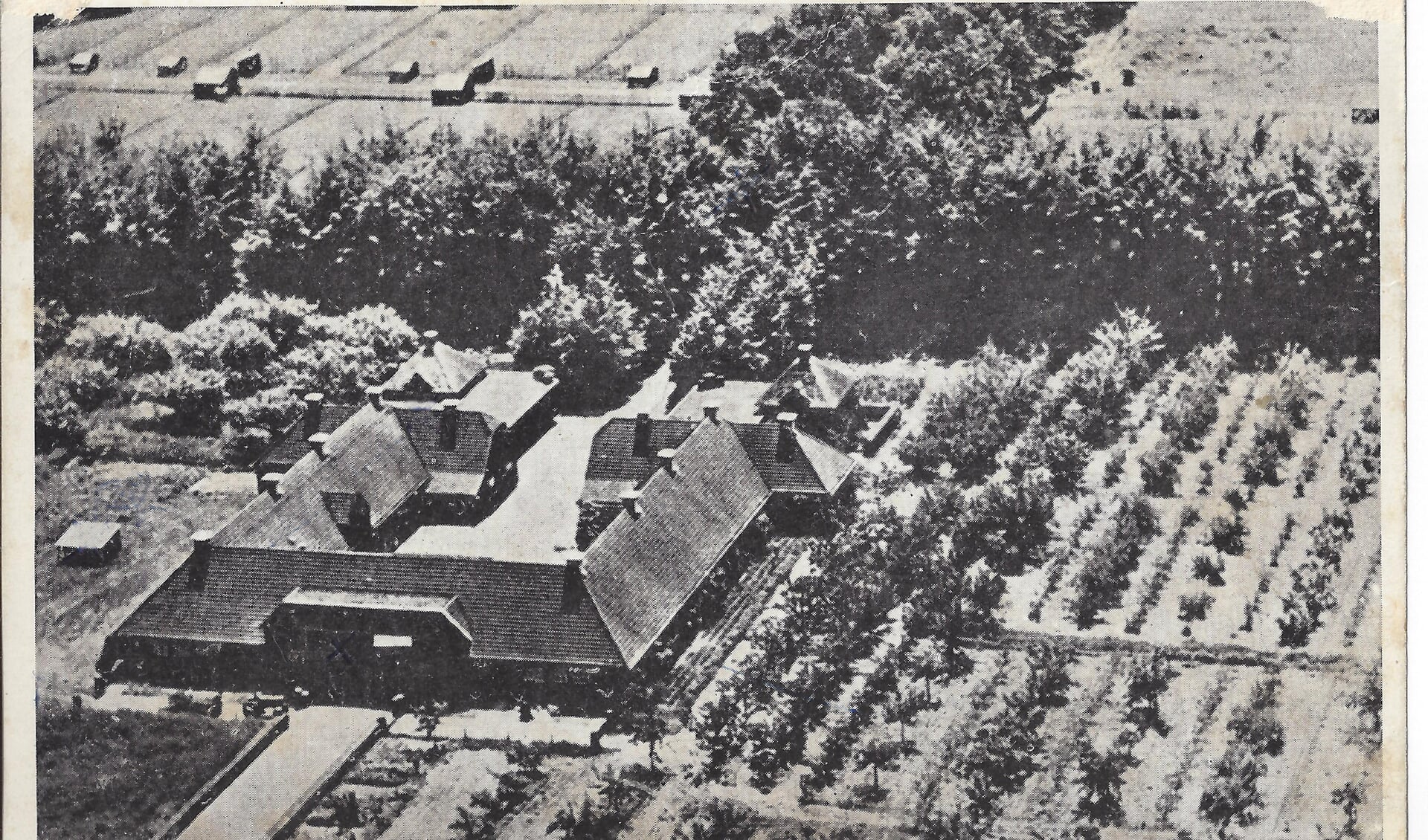 De modelboerderij De Harscamp, gebouwd door het echtpaar Kröller-Müller, speelt een hoofdrol in één van de negen afleveringen van de podcastserie Oorlog op de Veluwe.