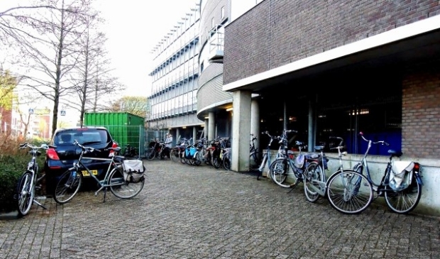 Het COA ving al eerder asielzoekers op in het voormallige belastingkantoor