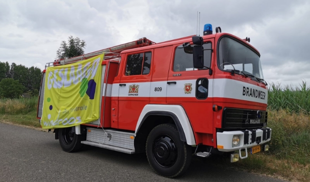 Met een ouderwetse brandweerdagen bracht de Windroos het goede nieuws.