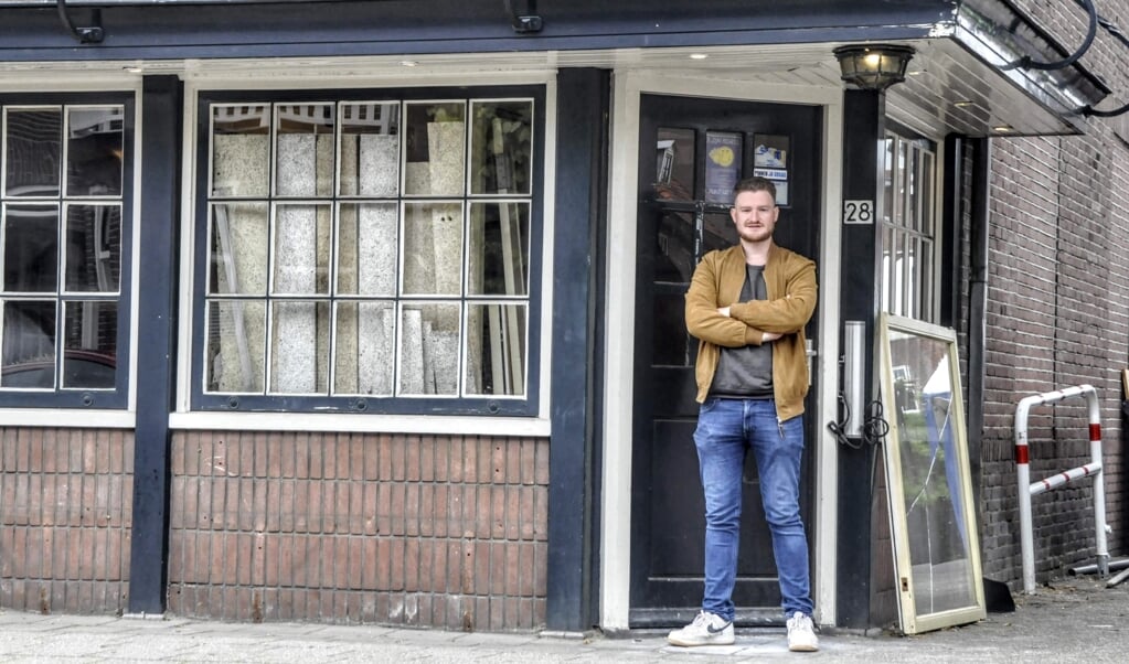Daniël Luiten heeft grootse plannen met het kleinste café van Barneveld.