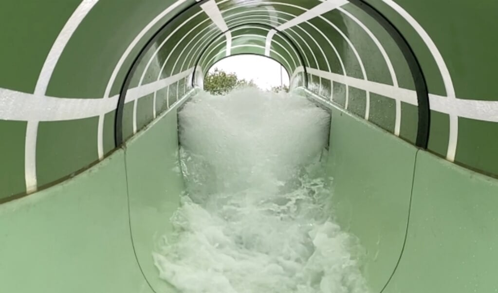 De nieuwe wildwaterbaan van Subtropisch Bosbad Putten is in totaal 110 meter lang.