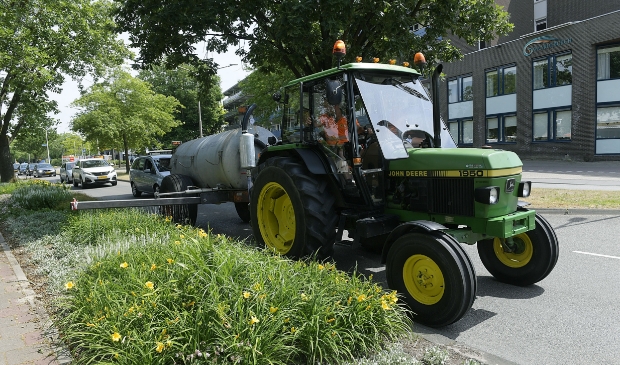 Water geven planten. Droogte
