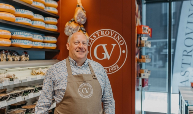 De winkel 'Rob's Kaas & Lekkernijen', heeft een vernieuwde uitstraling.