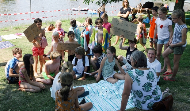<p>Vorig jaar zomer leidde de uitzonderlijke situatie rondom Covid-19 tot een intensief gebruik van de vijver en het aangrenzende grasveld. </p>