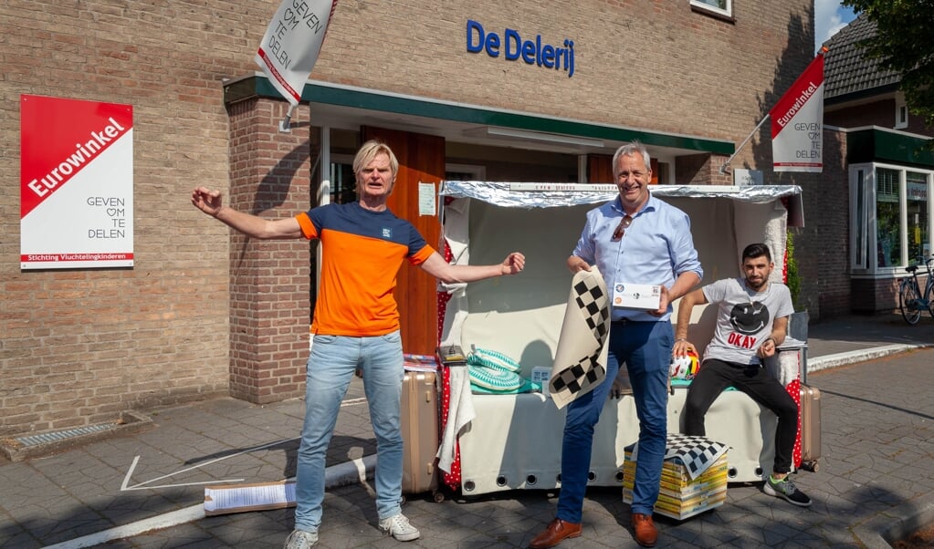 Wethouder Hans Waaldijk kwam naar De Delerij om samen met John T. Ludance stil te staan bij de plek die de talenten verdienen.