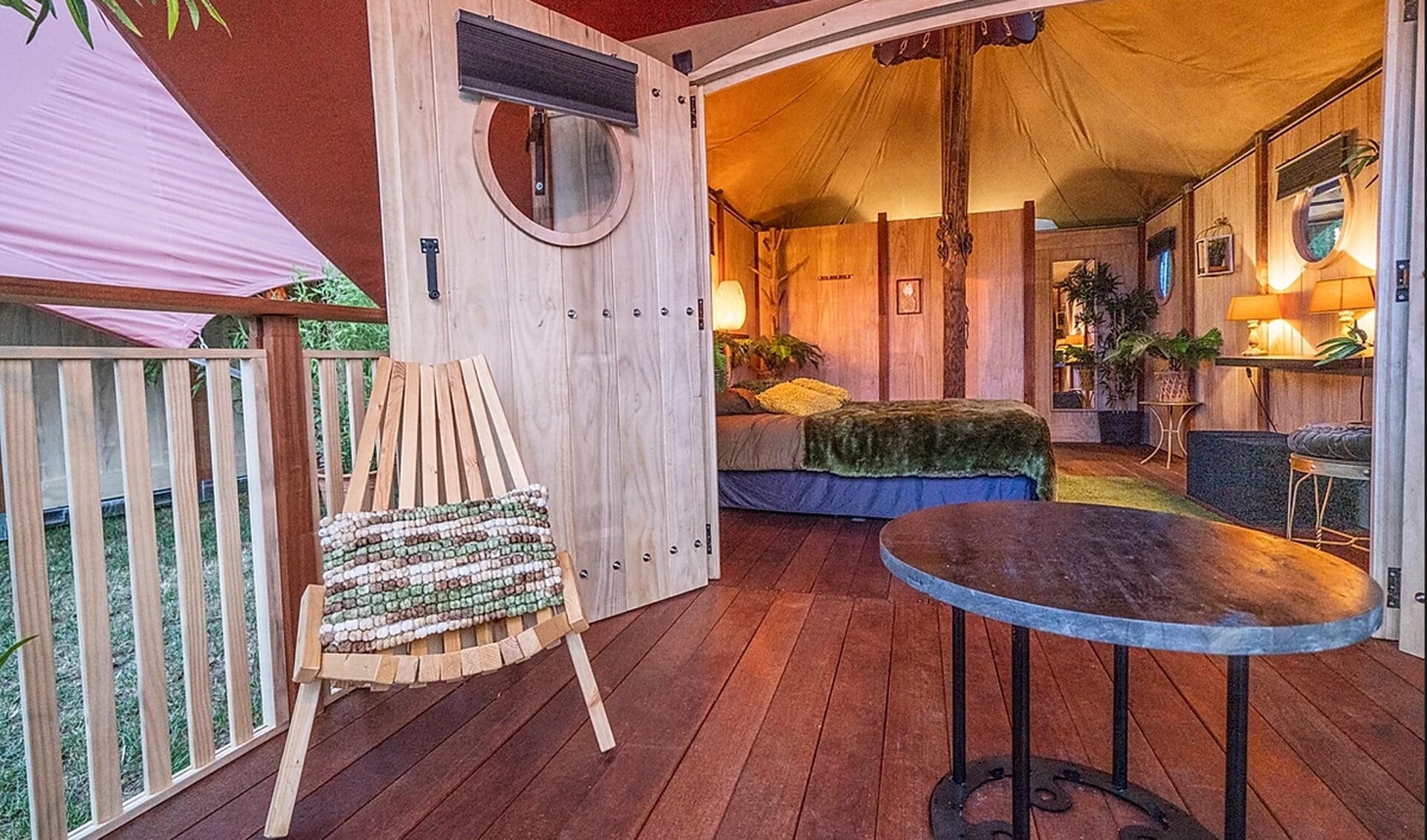 Dormer Cabin bij Glamp Outdoor Camp Veluwe
