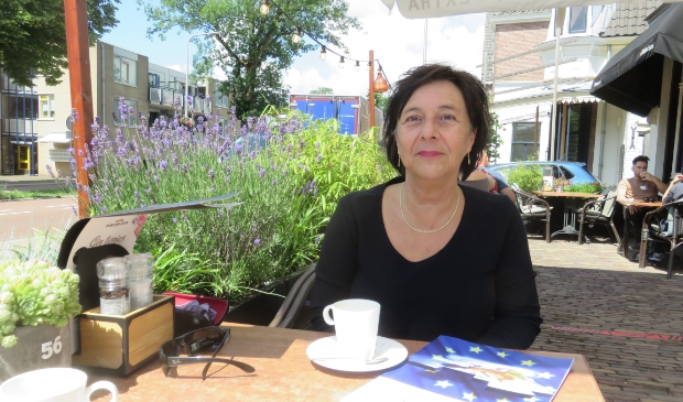 <p><span lang="NL-NL">Docent </span><span lang="NL-NL">Nicole Wieringa</span><span lang="NL-NL"> van het </span><span lang="NL-NL">Revius</span><span lang="NL-NL"> Lyceum</span><span lang="NL-NL"> in Doorn</span></p>