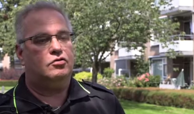 Wijkagent Hilco Kappert in het voorlichtingsfilmpje
