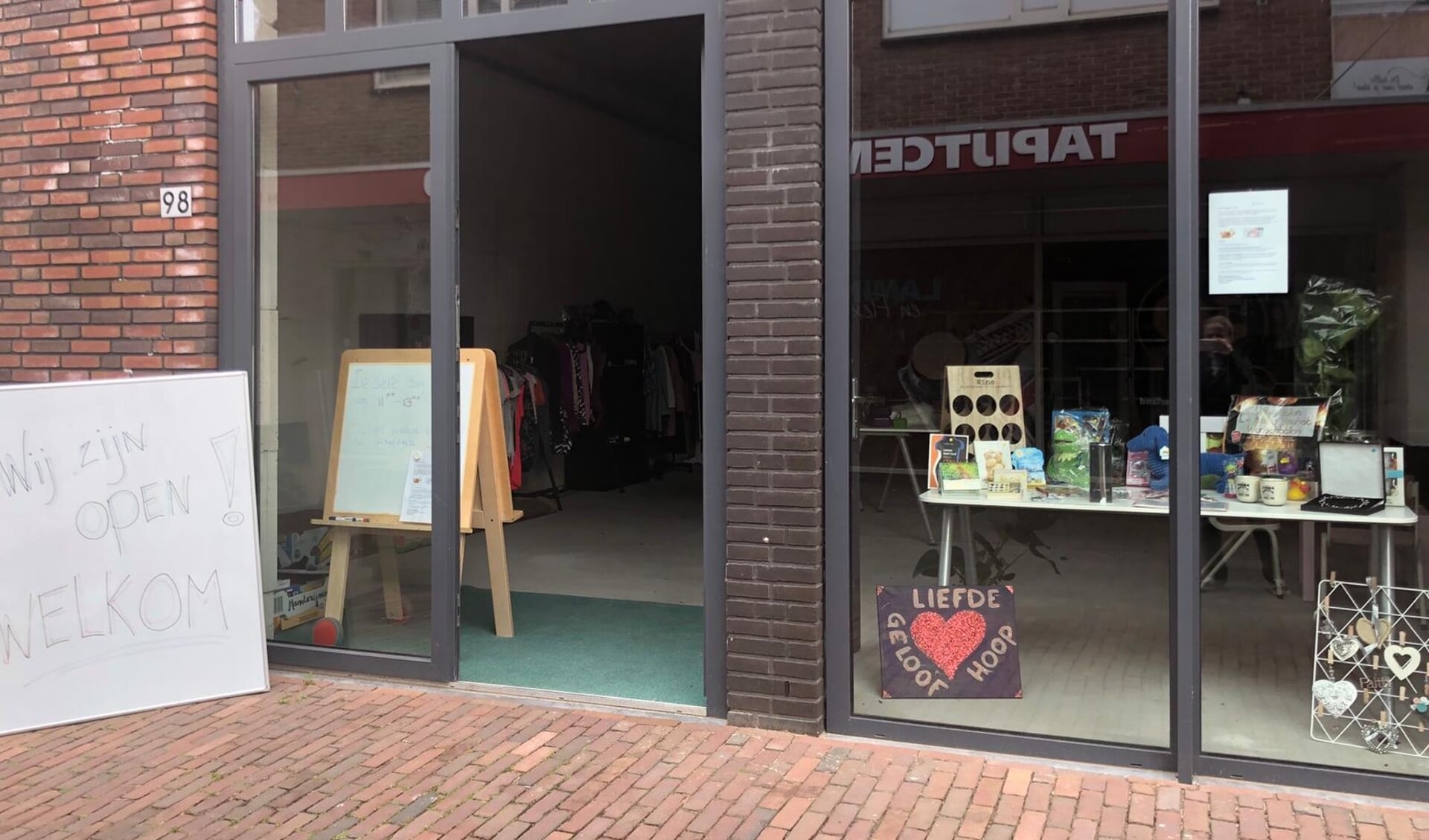 Stichting FAITH heeft sinds kort een winkel aan de Grotestraat 98 in Ede.