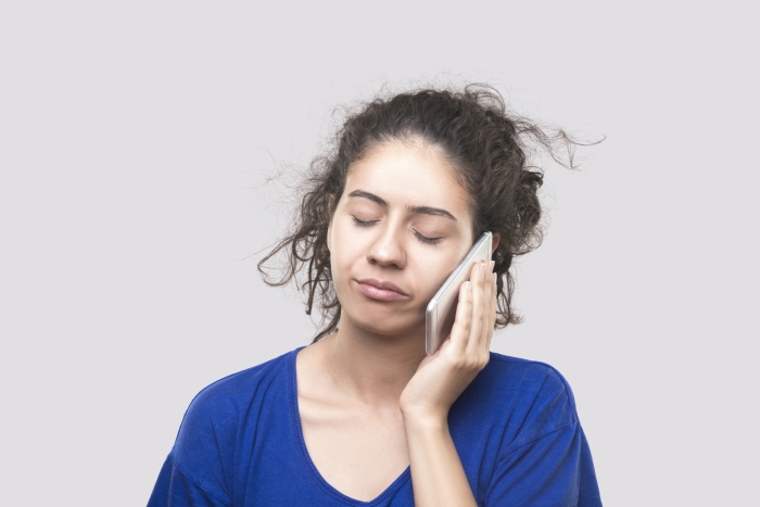 Wie wil werken aan het verminderen van stress en vergroten van veerkracht in tijden van Corona, kan de Stimenz Hulplijn bellen