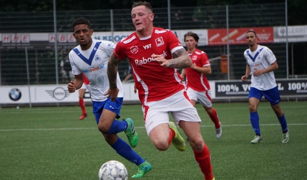 Gino Dix in actie voor DOVO.