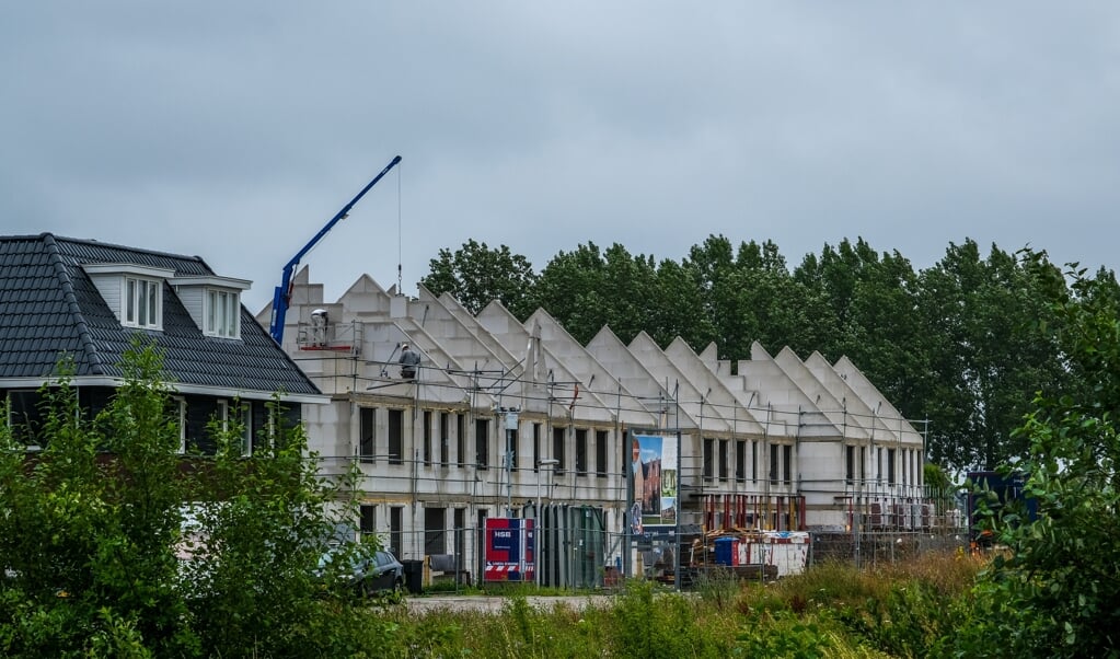 Woningbouw aan het Nassaupark in Hooofddorp.