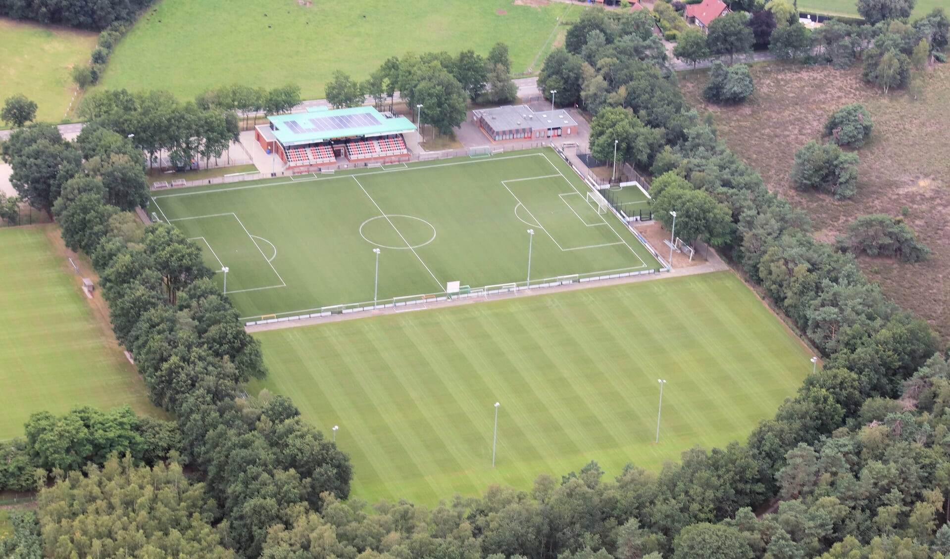 Het sportcomplex van voetbalvereniging Stroe.