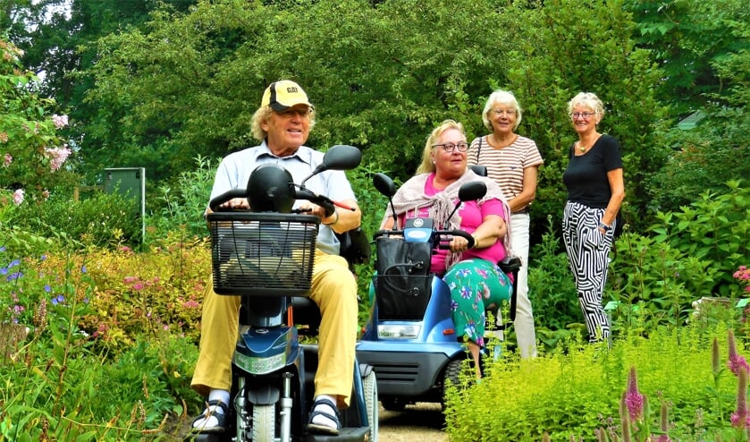 De paden in de Vlindertuin zijn nu ook rolstoeltoegankelijk.