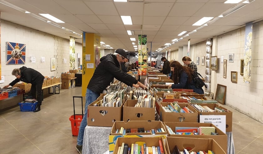 Bennekom liep 5 en 6 juni uit voor de eerste pop-up boekenmarkt.