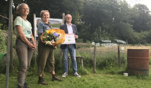 Vlnr Mieke Baldé, Juliette Borggreve (Veldkeuken) Paul Bus (BHIK)