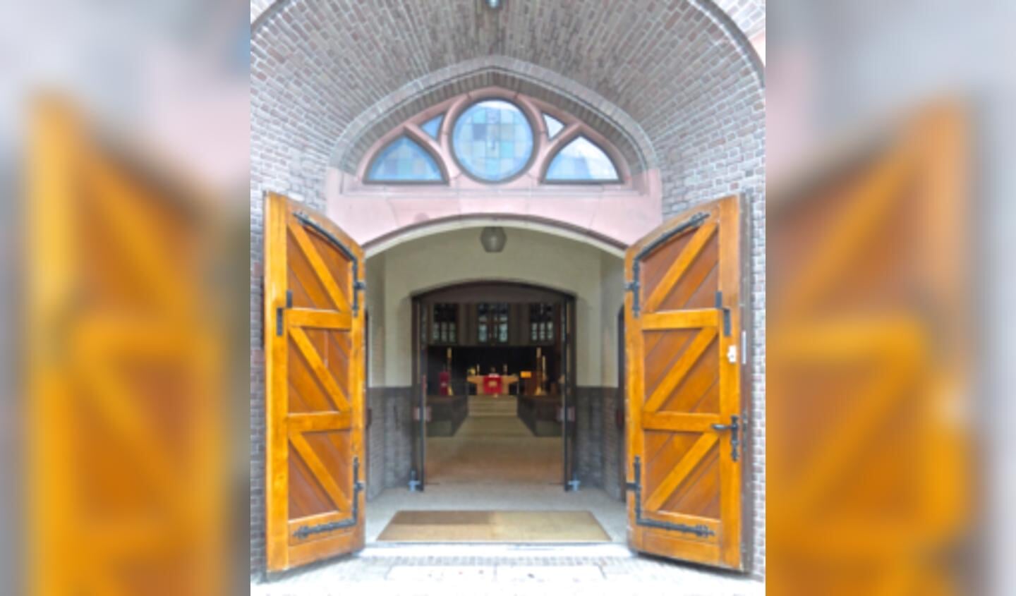 Open deur van de RK kerk: er mogen weerk kerkdiensten gehouden worden