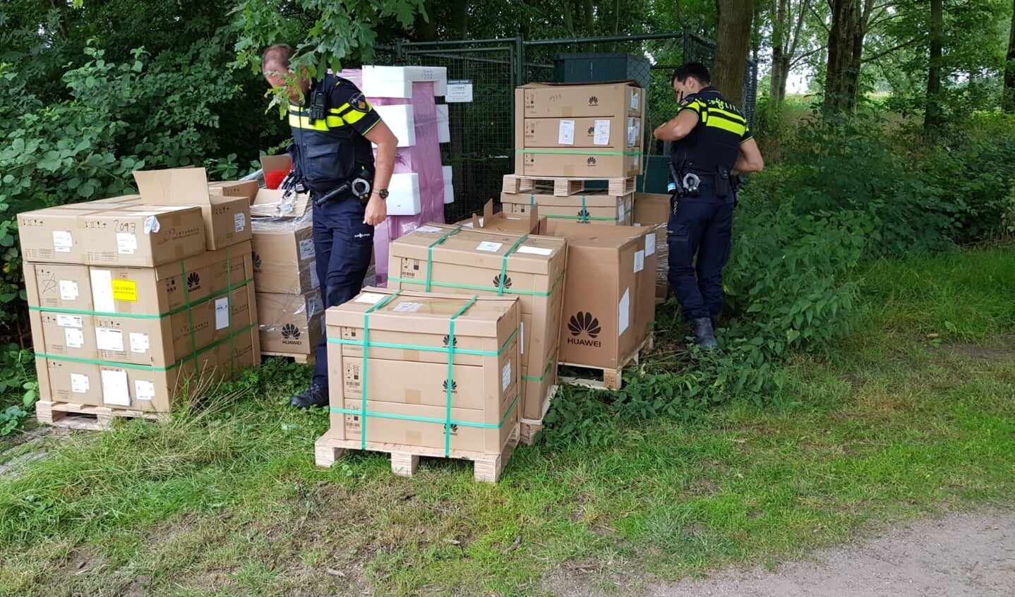 Vondst apparatuur zendmast