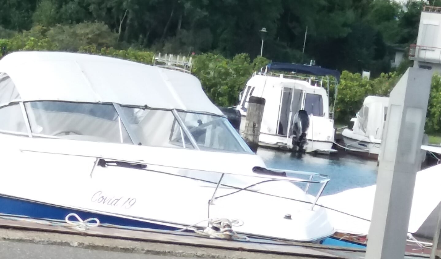 ,,Deze foto is gemaakt in de plaats Altefähr op het eiland Rügen. Ik vraag mij wel af waarom je je boot zo gaat noemen.