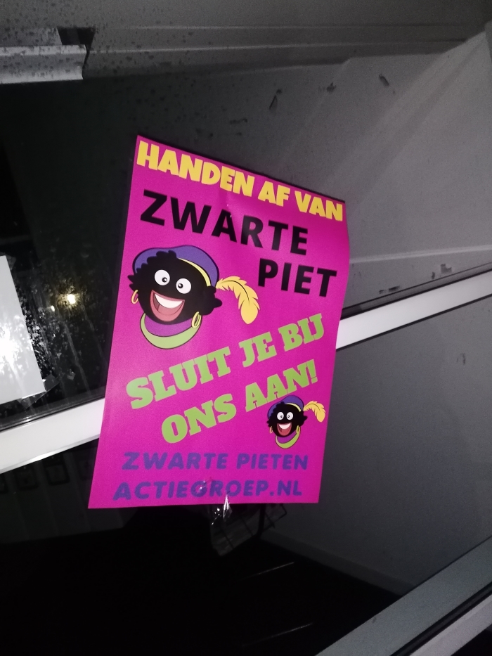Posters met Zwarte Piet