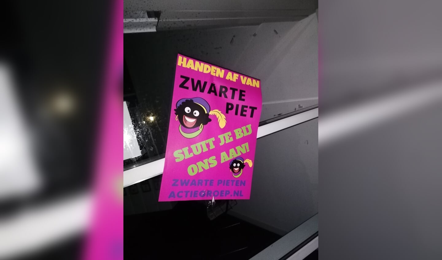 Posters met Zwarte Piet 