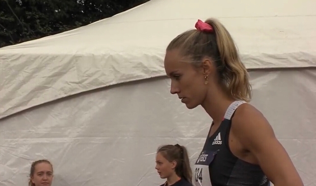 <p>Eva Hovenkamp wint brons op 400 meter.</p>