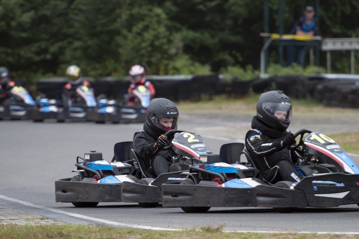 Hevige strijd in de finale race.