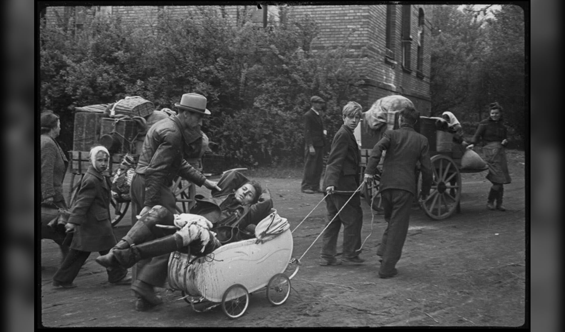 Gewond, op weg naar huis, Berlijn, mei 1945