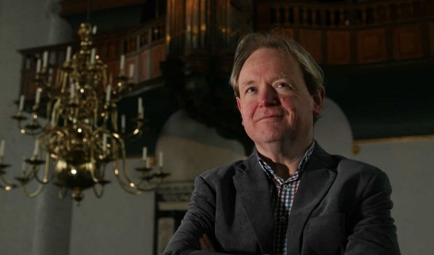 <p>Arjen Leistra verzorgt het slotconcert in de Grote Kerk.</p>
