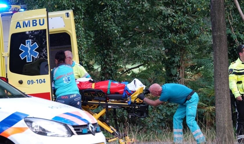 Bij een aanrijding zaterdagavond op de Utrechtseweg (N224) tussen Renswoude en Scherpenzeel is een wielrenster zwaargewond geraakt. 
