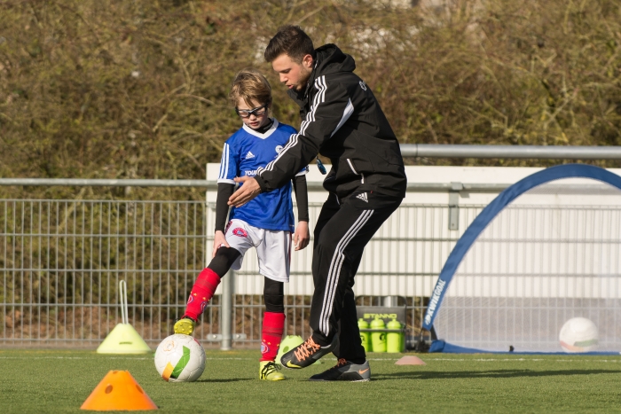 Train onder leiding van professionele trainers bij De Voetbalschool