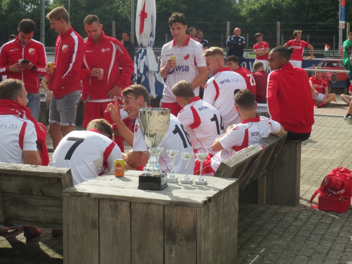 Hardinxveld na afloop in afwachting van prijsuitreiking
