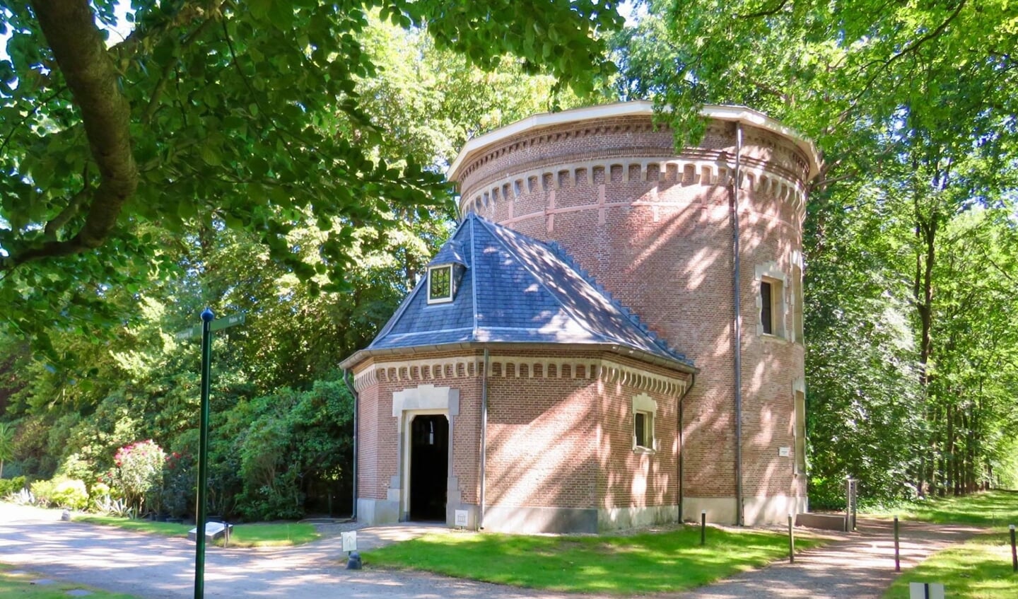 Watertoren uit 1680 (één van de oudsten van Nederland)