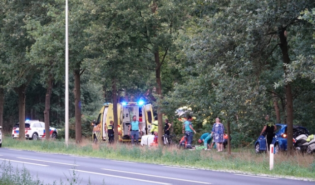 Bij een aanrijding zaterdagavond op de Utrechtseweg (N224) tussen Renswoude en Scherpenzeel is een wielrenster zwaargewond geraakt.