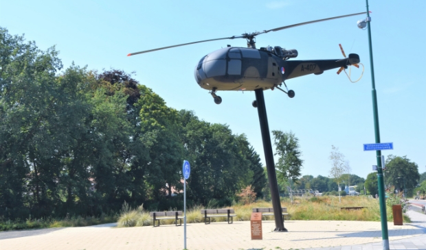 Deze plek waar de Alouette staat is favoriet bij het comité voor plaatsing van het monument ter herinnering aan de Amerikaanse aanwezigheid in het dorp.