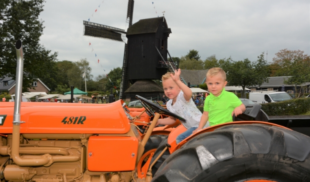 <p>Oogstfeest bij de monumentale Doesburgermolen.</p>