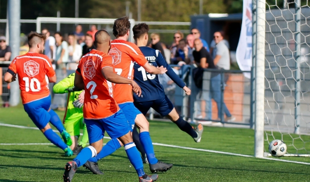 <p>2-2</p>