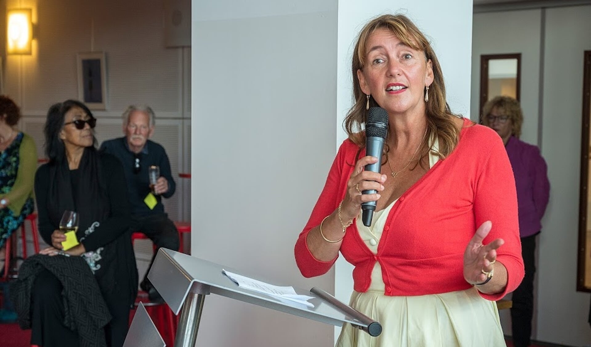 Ook wethouder Marja Ruigrok staat te trappelen weer te kunnen genieten van cultuur in HAarlemmermeer: ‘Het wordt nog lastig kiezen.’