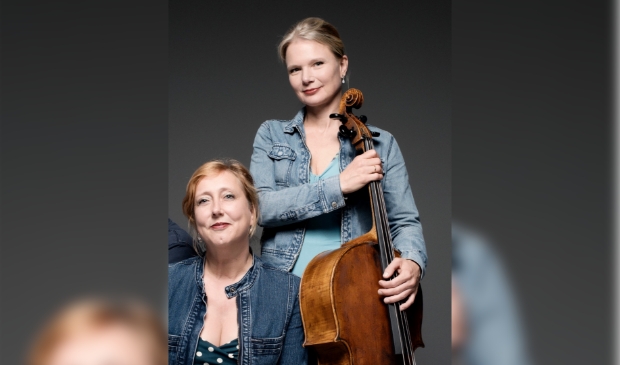 <p>Larissa Groeneveld (cello) en Ellen Corver (piano). </p>