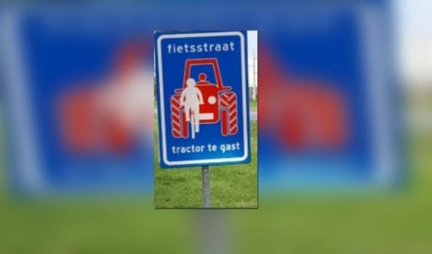 Het nieuwe bord dat de provincie langs de N411 gaat testen