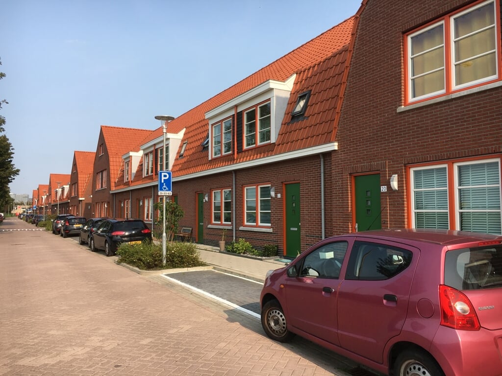 Recente nieuwbouw Eigen Haard aan de Burgemeester Stramanweg in Ouderkerk