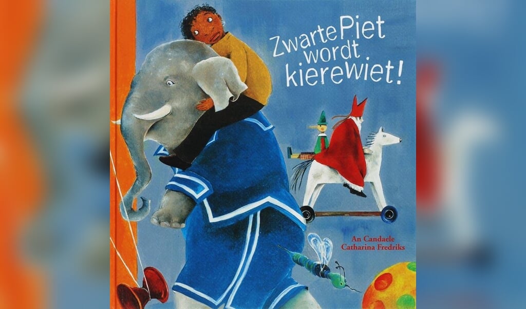 Eén van de kinderboeken over Zwarte Piet die in de Barneveldse bieb te vinden zijn.