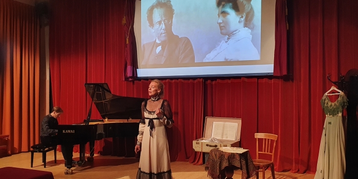 Voorstelling ALMA