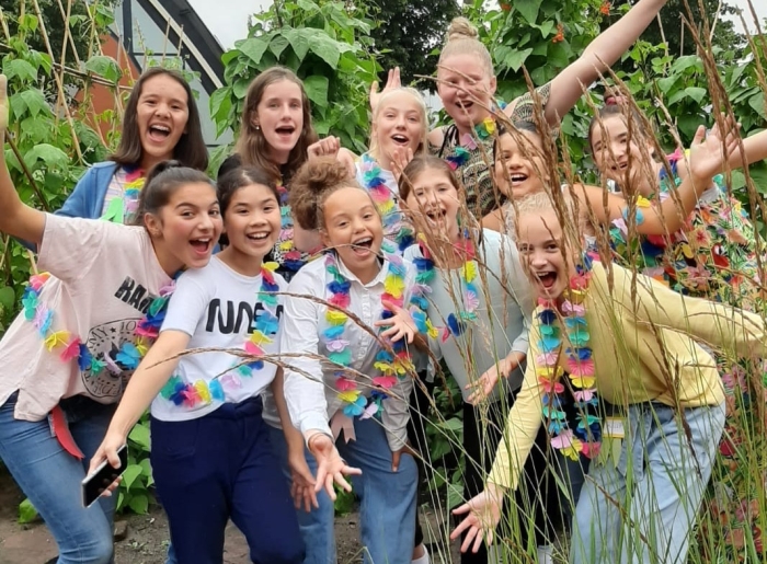 Deelnemers aan The Girls Get Together, voorjaar 2020