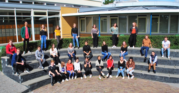 de leden van De Jonge Stem
