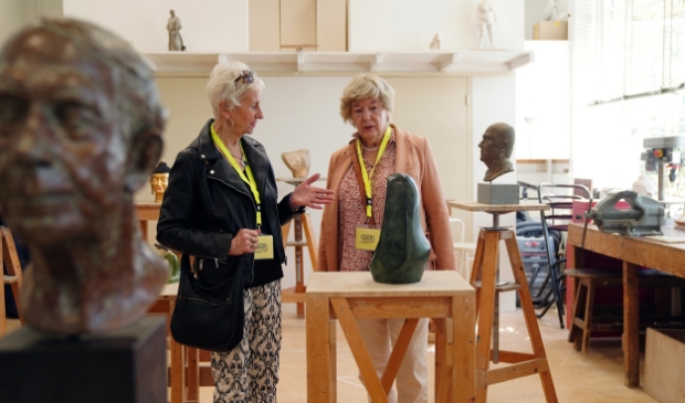 <p>Kunst kijken bij SAKB. </p>
