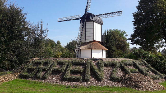 De molen die nagemaakt is van de vroegere molen in de Molenstraat